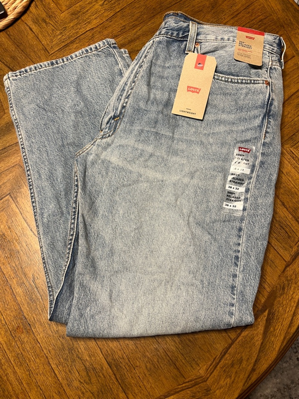 Levi’s 555 Relaxed Straight Jeans Men’s 38x32 Light Wash Denim NWT